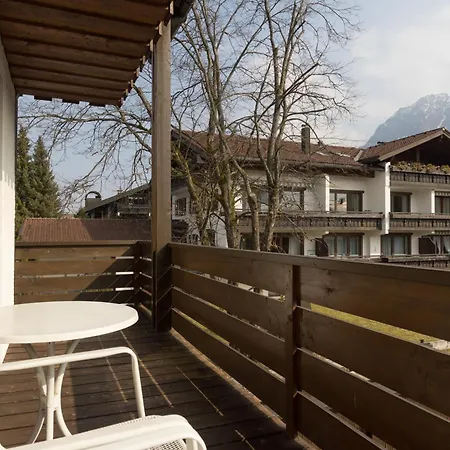 Hoehn-schmidt Apartamento